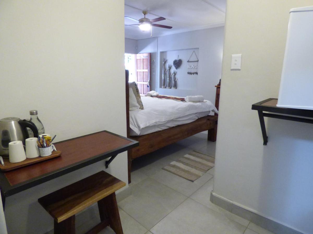 Tsumeb Backpackers & Safari Hostel Ngoại thất bức ảnh