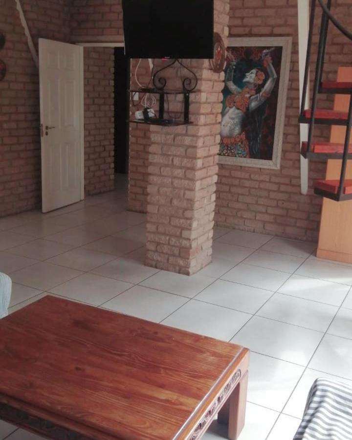 Tsumeb Backpackers & Safari Hostel Ngoại thất bức ảnh
