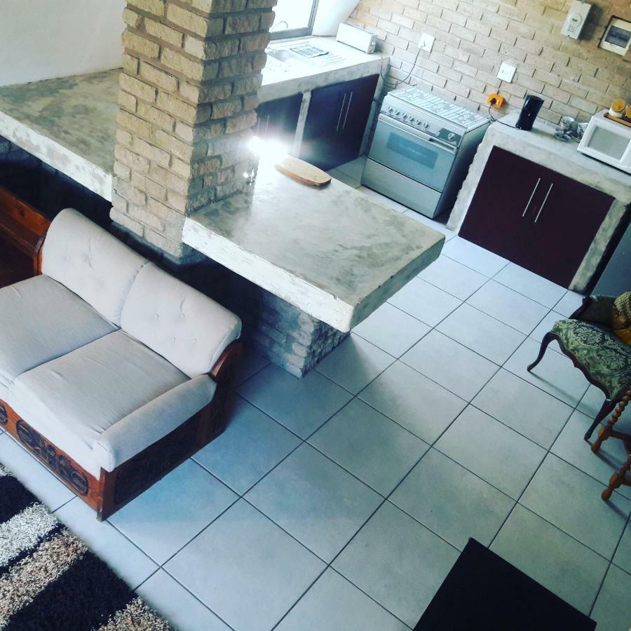 Tsumeb Backpackers & Safari Hostel Ngoại thất bức ảnh