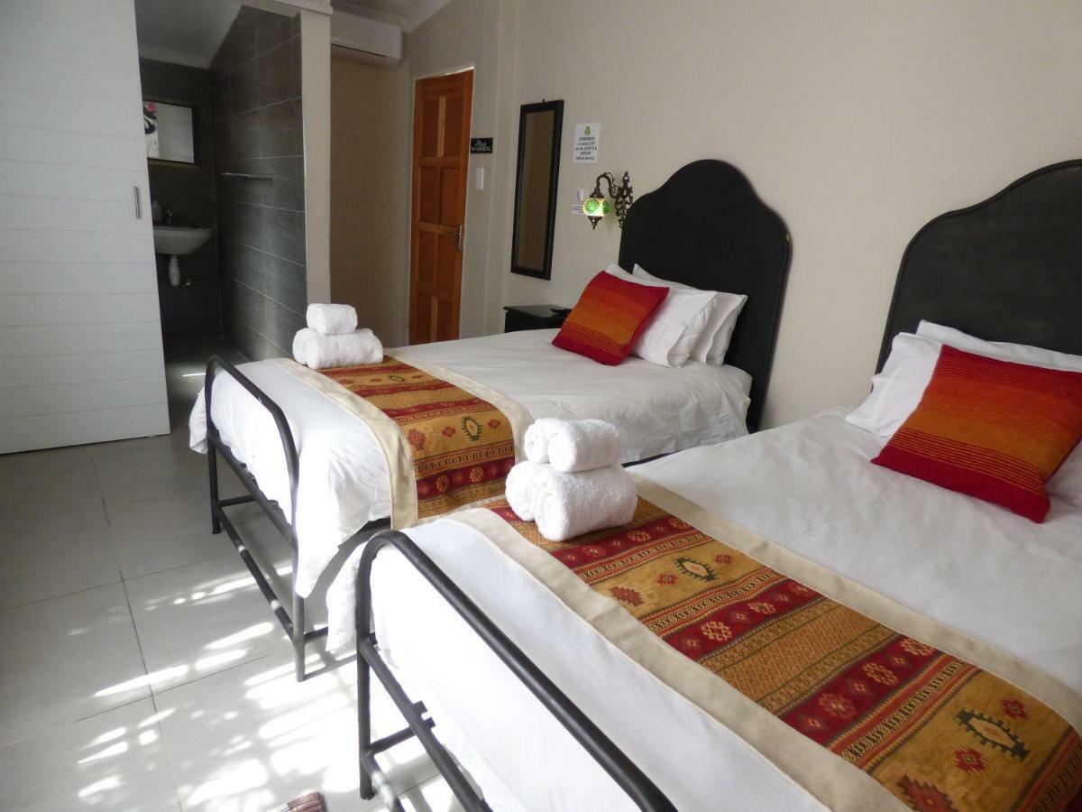 Tsumeb Backpackers & Safari Hostel Ngoại thất bức ảnh