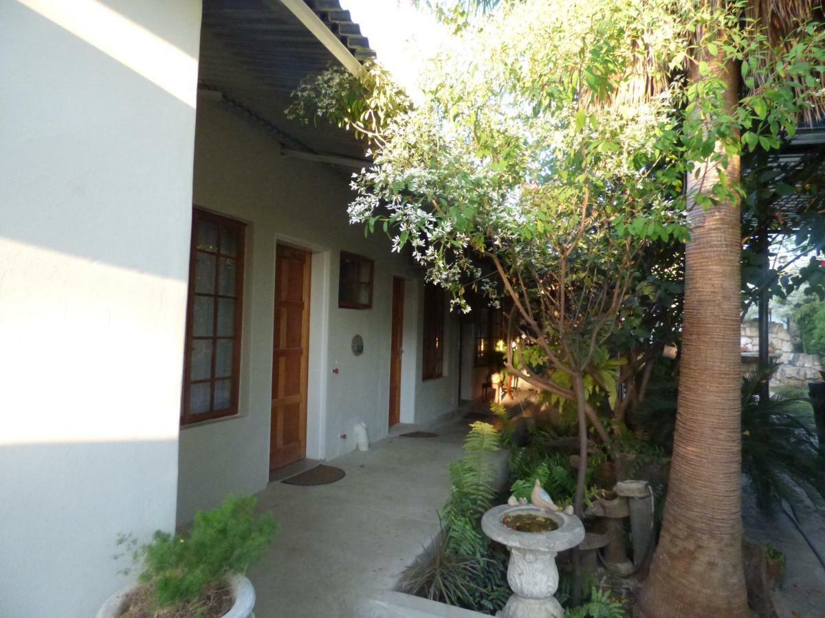 Tsumeb Backpackers & Safari Hostel Ngoại thất bức ảnh